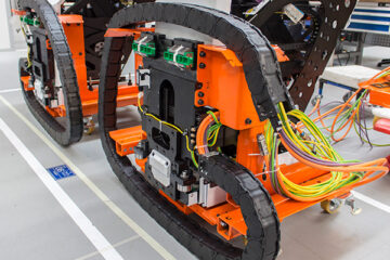 cadenas portacables de igus utilizadas en maquinaria